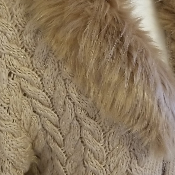 RW&CO Cable Knit Cardigan - Picture 6 of 9